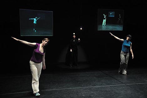 After Trio A, koncept / koreografija: Andrea Božić, foto: Ksenija Španec