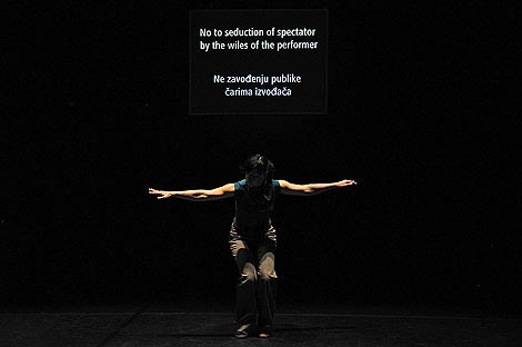 After Trio A, koncept / koreografija: Andrea Božić, foto: Ksenija Španec