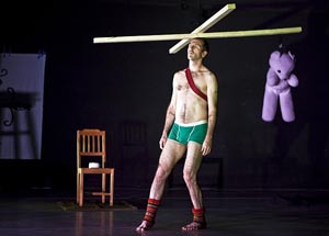 Crotch, autor Keith Hennessy