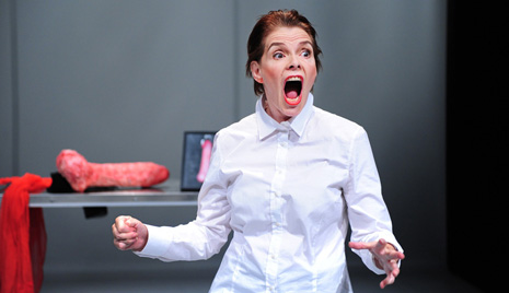 Compagnie Karina Holla, Être Blessé - Being hurt being blessed, autorica Karina Holla