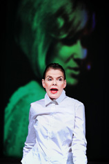 Compagnie Karina Holla, Être Blessé - Being hurt being blessed, autorica Karina Holla