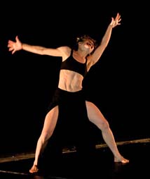 kreografija bez naslova, koreografkinja i izvođačica Ive Burčul