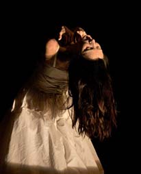 Mono, koreografkinja i izvođačica Sanja Petrovski