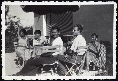 Ana MAletić u razgovoru s Rudolfom Labanom i njegovim suradnicima