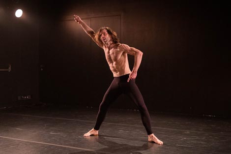 Bi-polar B(e)ar/e, kor. Marin Lemić, foto: Nika Petković