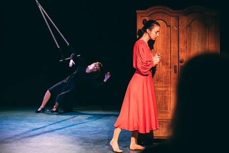 Tricycle Trauma, Teatar Cirkus Punkt, Kazalište u Močvari-KUM: <em>Jeka</em>, autorski projekt Ivane Pedljo i Lidije Kraljić, foto: Jahvo Joža