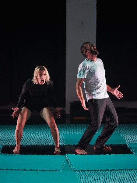 Alexandra Madsen i Frano Mašković, <em>Paralelne kampanje</em>, autorica Alexandra Madsen, fotografkinja Sindri Uču