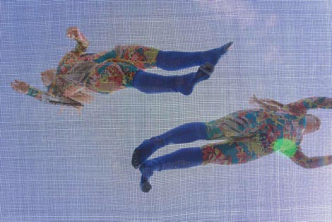 Bouncing Narratives, autorica Roza Mostaghi, foto: © Josh Lake, Ben Pender