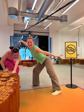 Underjordiske Danse, kor. Kalliopi Siganou, Amalie Bergstein Nielsen, foto: Kalliopi Siganou