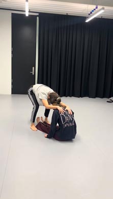 Underjordiske Danse, kor. Kalliopi Siganou, Amalie Bergstein Nielsen, foto: Kalliopi Siganou