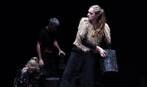 Studio za suvremeni ples, Zagreb: Žar-ptica, kor. Sergiu Matis, foto: Nina Đurđević